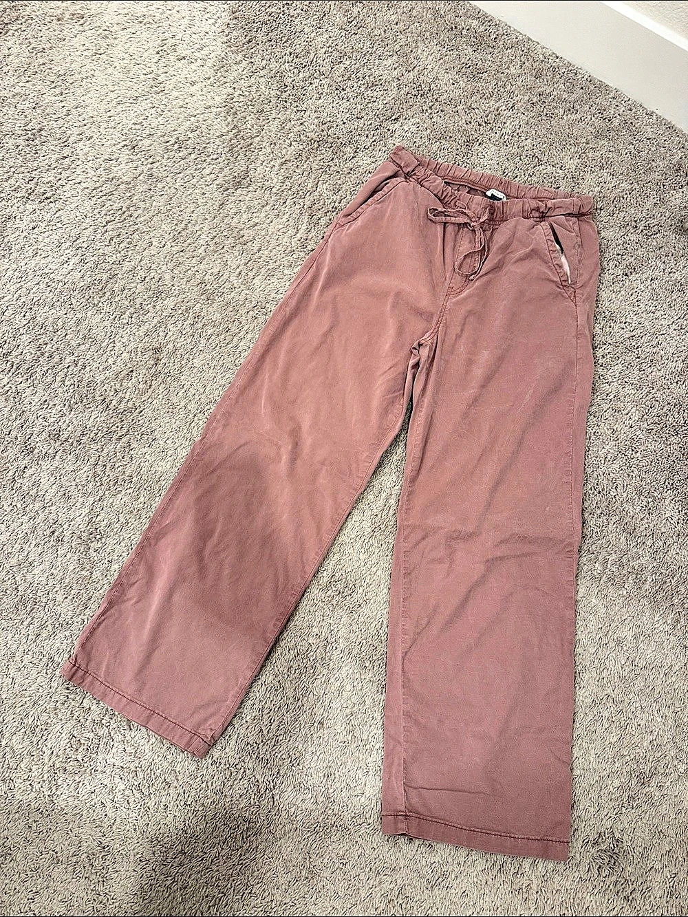 American Eagle AE Low-Rise Ultra Wide-Leg Pant Pink Pants